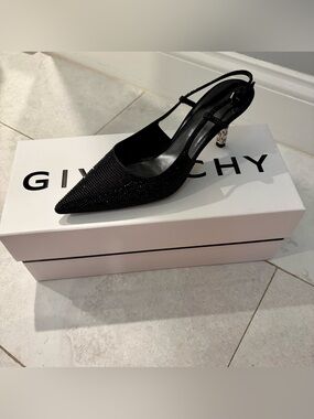 Givenchy G Cube 75mm
Slingback Pumps | Black